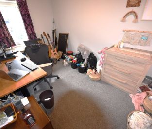 2 bedroom Flat in Flat 6, Leeds - Photo 6