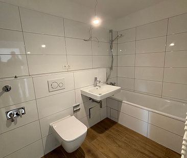 Helle modernisierte 2-Zimmer-Wohnung in guter Lage von Neuperlach - Foto 1