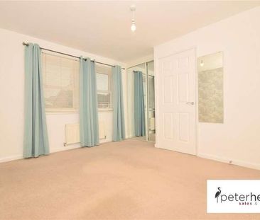 Doulton Drive, Pennywell, Sunderland, SR4 - Photo 4