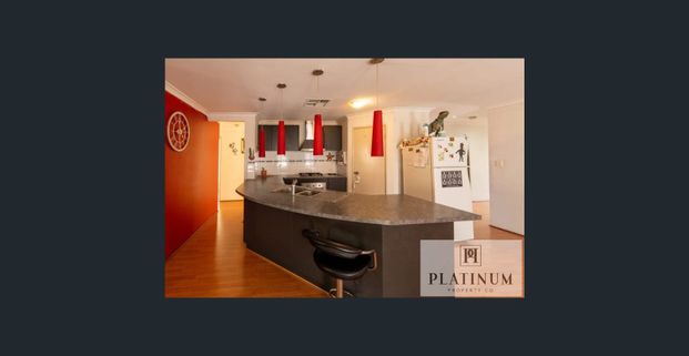 Spacious 4-Bedroom Family Home - Photo 1