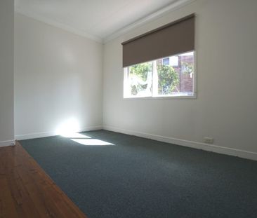 Comfortable Family Home - Photo 3