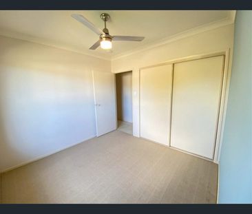 14 Sheffield Circuit, Pacific Pines, Qld 4211 - Photo 2