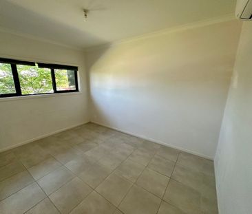 2 Bedroom Townhouse in the Ascot Estate - Photo 2