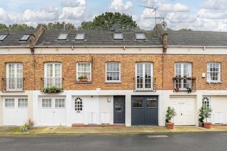 Royal Crescent Mews, Holland, W11 - Photo 2