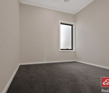 A well-presented home offering exceptional comfort and convenience.. - Photo 3