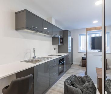 Studio to rent - Photo 6