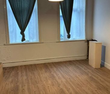Rijwoning te huur in Rumbeke voor € 725 met 4 slaapkamers - Photo 5