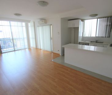 Quality 2 Bedroom Security Apartment - Photo 1