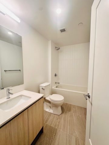 For Lease - 801 The Queensway N/A Unit# 327, Toronto, Ontario - Photo 4