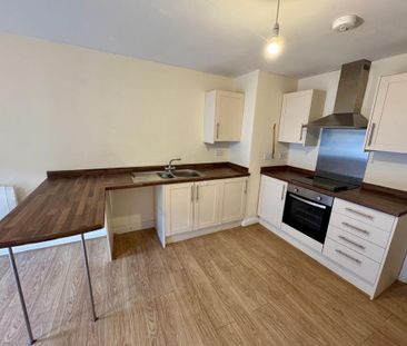 2 bedroom flat to rent - Photo 3