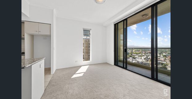 Panoramic City & River Views - Walk to Howard Smith Wharves! - Photo 1