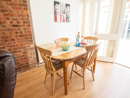 4 bedroom house to rent - Photo 5