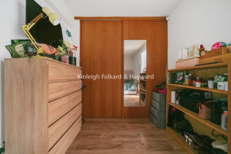 Bywater Place, Surrey Quays, London, SE16 - Photo 2