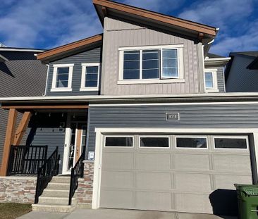 171 Carringford Close NorthWest, Calgary - Photo 3