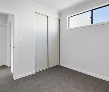 Brand New Townhouse Walking Distance to Christies Beach! - Photo 4