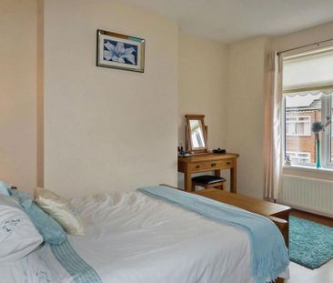 2 bedroom ground floor flat to rent - Photo 5