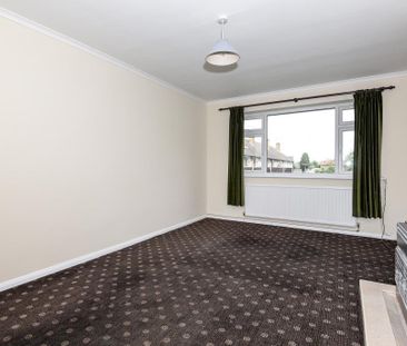 2 bedroom maisonette to rent - Photo 2