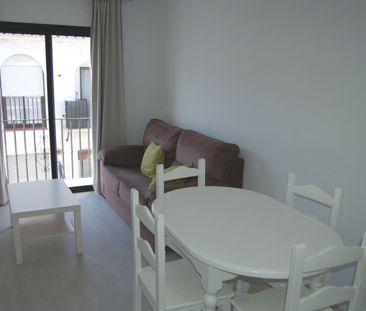 922754 - Apartment For rent in Nerja, Málaga, Spain - Photo 2