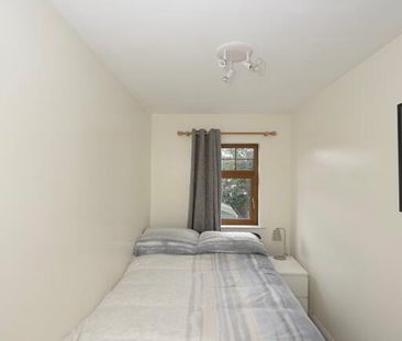64 Lough Road, Lurgan, BT66 6JJ - Photo 3