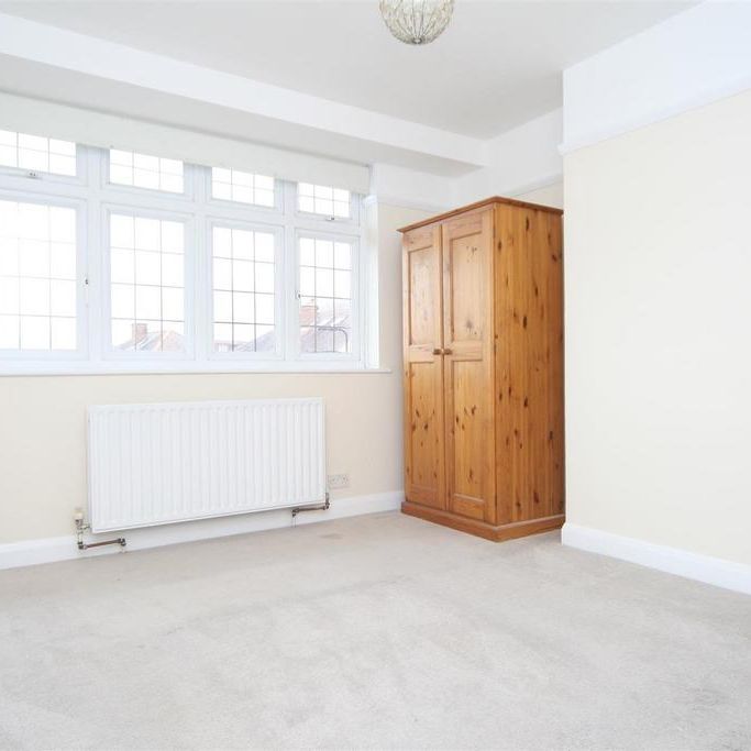 3 bedroom semi-detached house to rent - Photo 1
