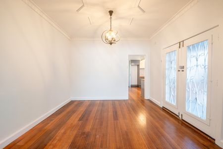 17 Hampton Parade, West Footscray VIC 3012 - Photo 4