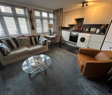 2 bedroom apartment to rent - Photo 3