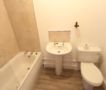 1 Bedroom Property To Rent - Photo 6