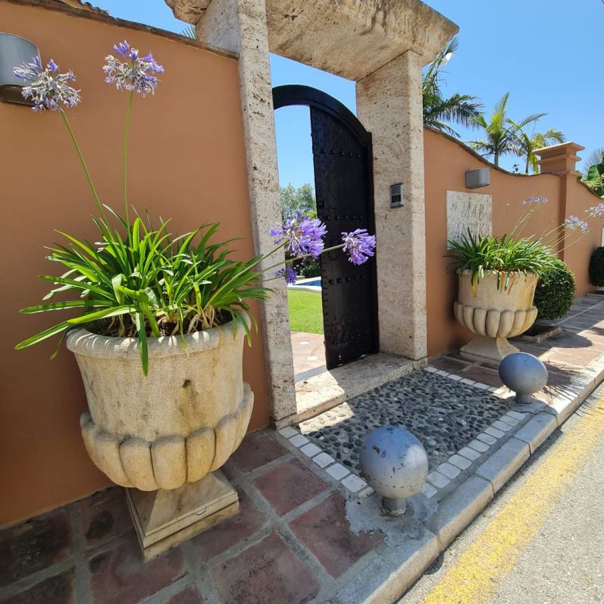 Alquiler Villa en Cancelada, Estepona - Photo 1