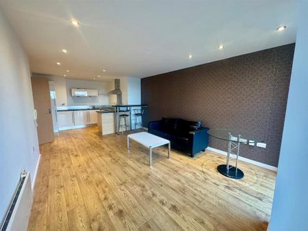 2 bedroom apartment to rent - Photo 2