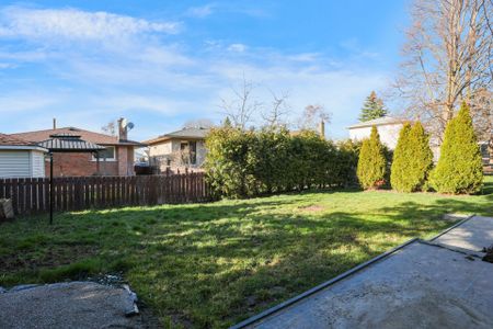 For Lease - 1506 Queen's Boulevard, Kitchener, Ontario - Photo 4