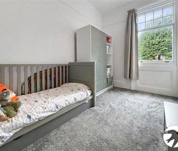 3 bedroom flat to rent - Photo 3