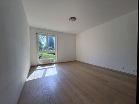 Sublime 4.5 room apartment with included underground parking space - Foto 4