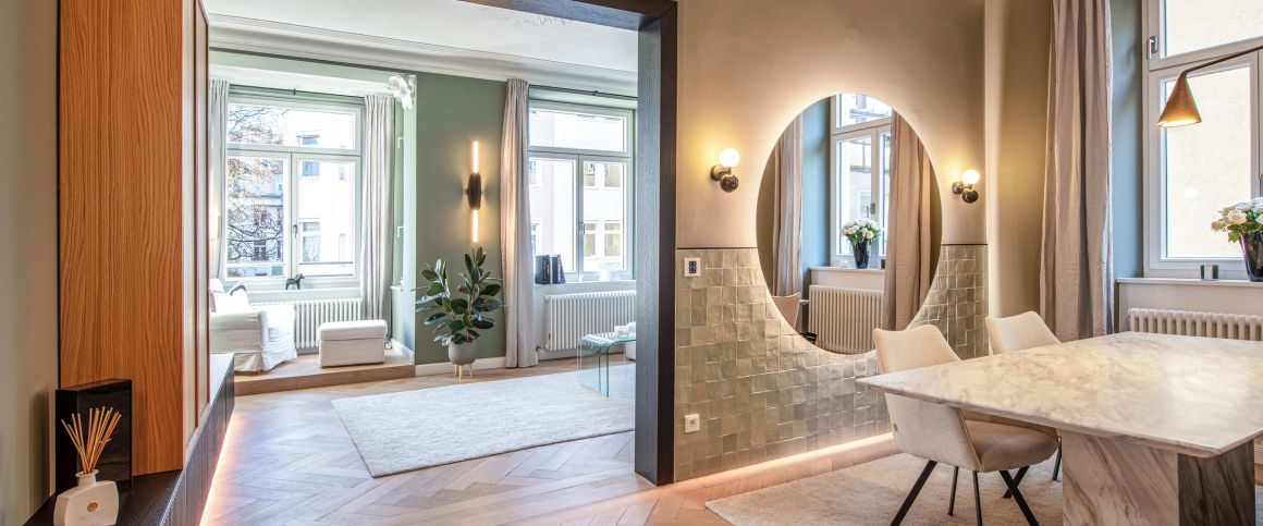 Sehr edel ausgestattete, möblierte 4-Zimmer-Altbauwohnung - Photo 1