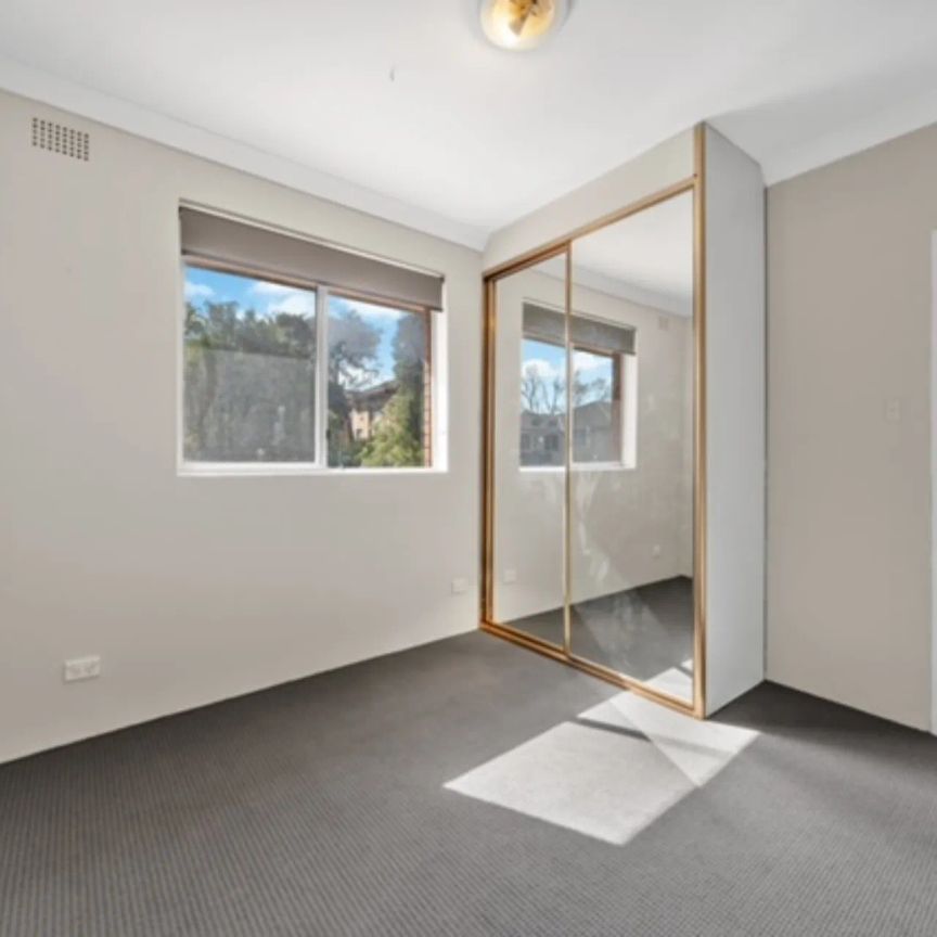 Space, Comfort & Convenience - Photo 1