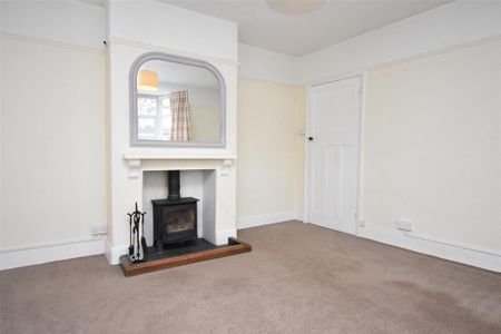 3 bedroom detached house to rent - Photo 3