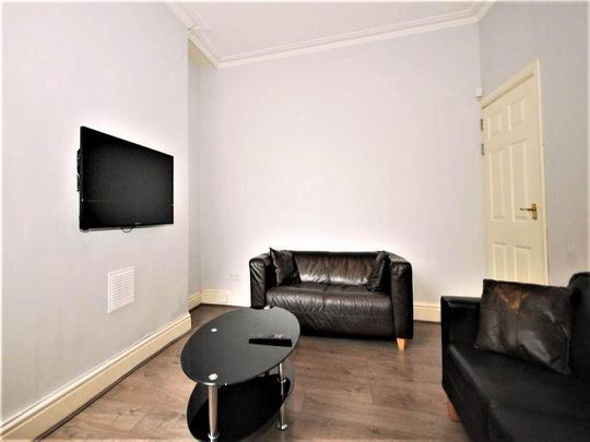 3 bedroom house share to rent - Photo 1