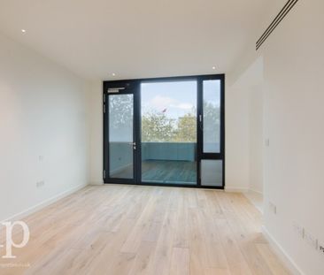 3 Bedroom Penthouse, Gensurco House, Rosebery Avenue, Clerkenwell, ... - Photo 3