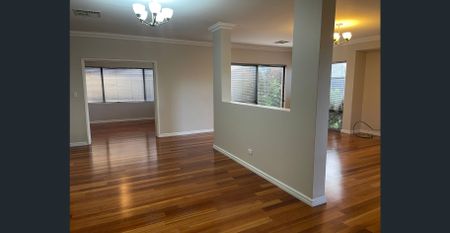 FABULOUS LOCATION! - Photo 4