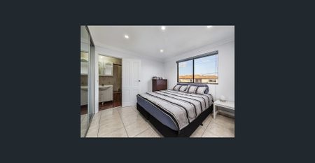 Versatile Family Living! - Photo 4