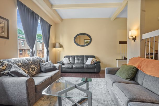 For Lease - 70 Upper Canada Drive Unit# 4, Toronto, Ontario - Photo 1