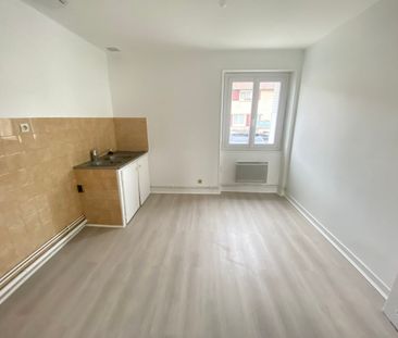 Location Appartement 4 pièces 72m² - Photo 2