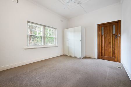 3 Brisbane Street, MURRUMBEENA - Photo 3