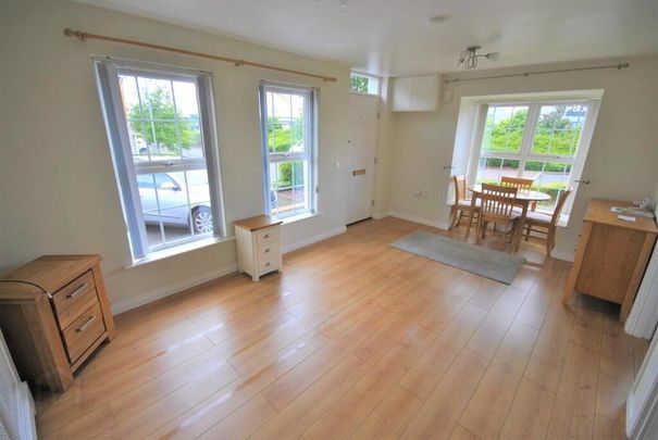 24 Lineybrook Cottages, Bangor, North, BT19 7EA - Photo 1