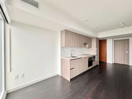 For Lease - 1 Concord Cityplace Way Unit# 4501, Toronto, Ontario - Photo 4