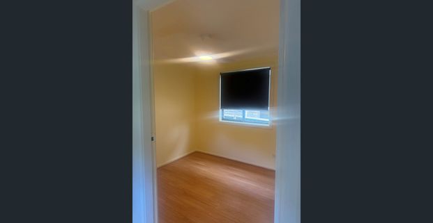 Freshly painted 3-Bedroom Brick Home in Prime Location! - Photo 1