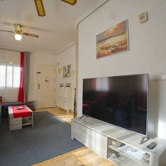 Alquiler de piso en Calle San Antonio, 8 - Photo 1