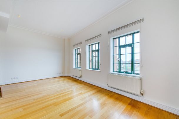 Somerville Avenue, Barnes, London, SW13 - Photo 1