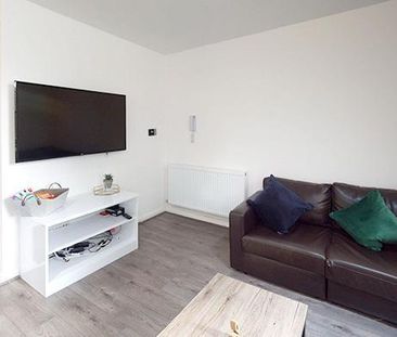 5 bedroom house to rent - Photo 1