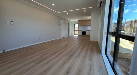 Modern Three Bedrooms Family Home in Fantastic School Zone - Photo 4