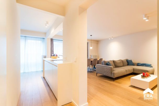 GERENOVEERD 2-SLPK APPARTEMENT MET STAANPLAATS IN ROESELARE - Foto 1